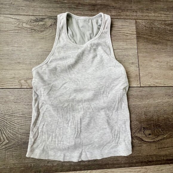 Vuori Pose Plyo White Heather Tank Built in Bra Soft Workout Gym Running - Picture 2 of 5